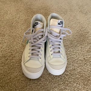 Nike Blazer Mid 77 High Tops